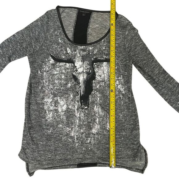 Vintage Rock & Republic Black and Gray, Size Medium - Picture 5 of 7